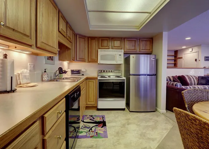 Mile Haus C-9 Apartment
